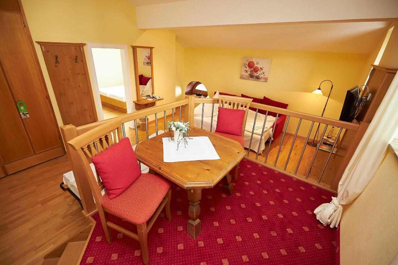 Gasthof-Hotel Zur Post Samerberg Eksteriør bilde